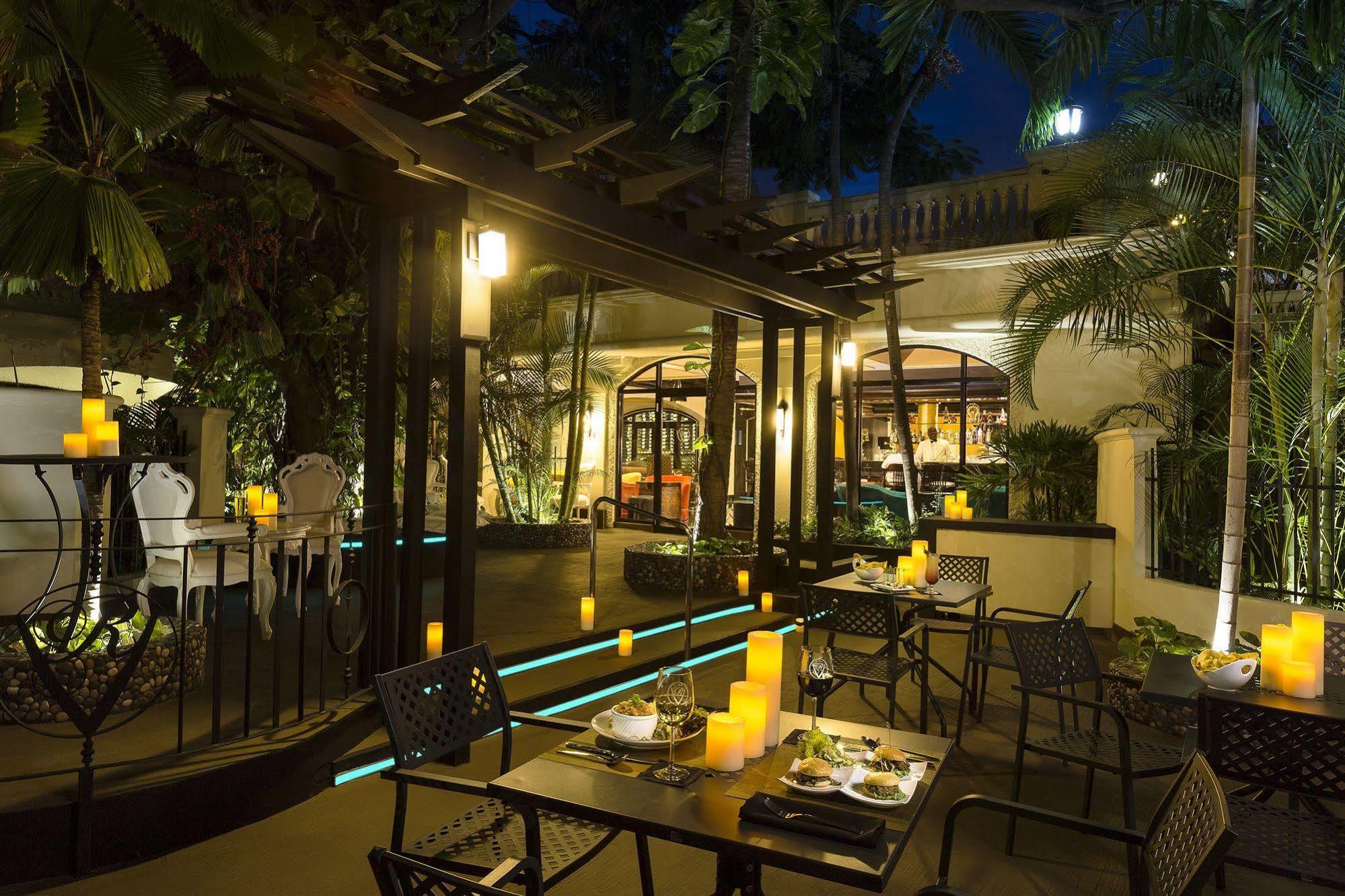 Terra Nova All Suite Hotel Kingston Exterior foto